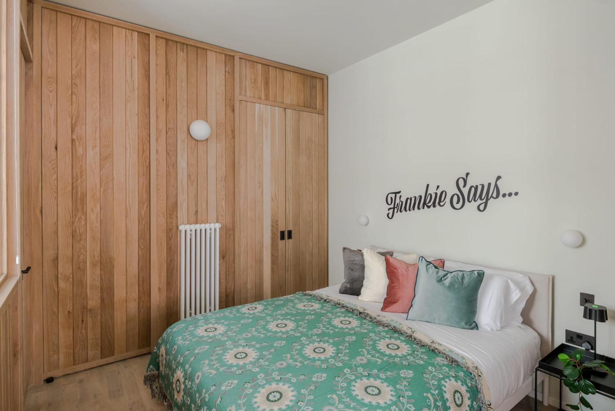 Casa Peppino - Soho - By Frankie Says Apartment London Luaran gambar